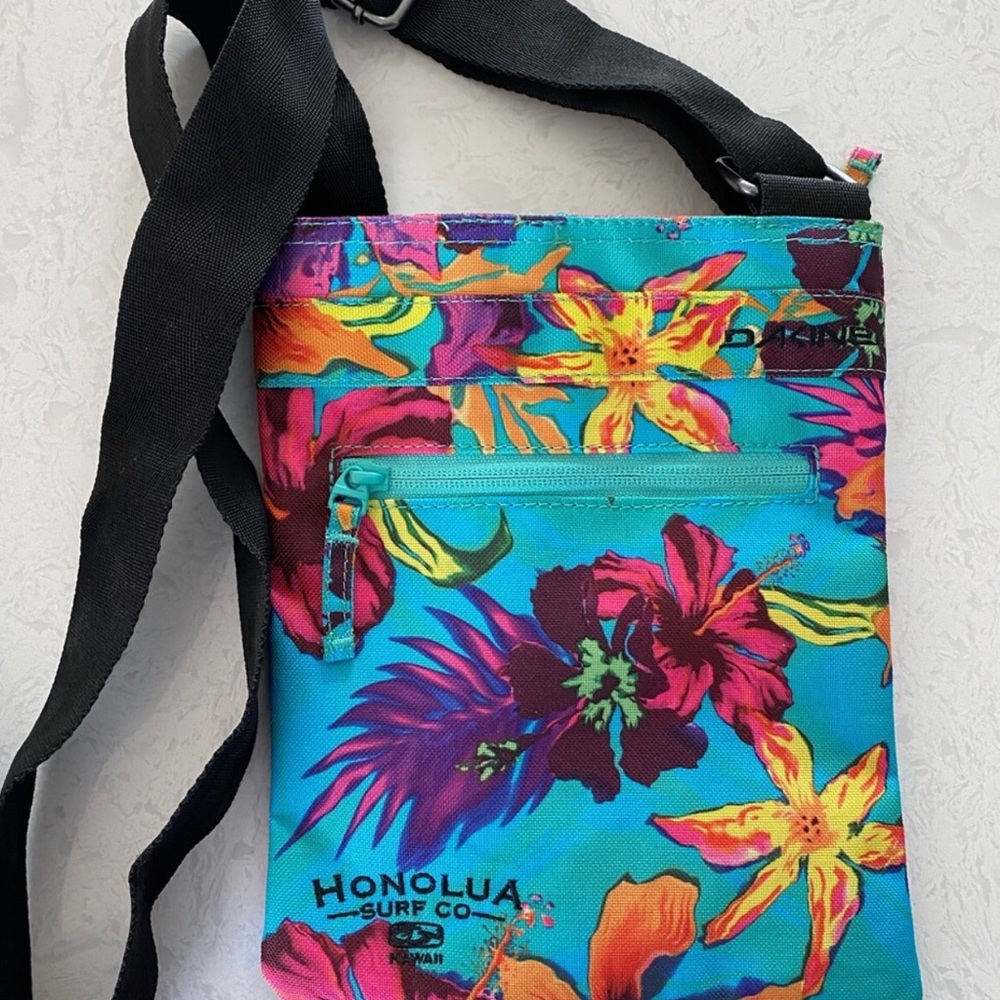 DAKINE honolua surf Hawaii hibiscus crossbody bag